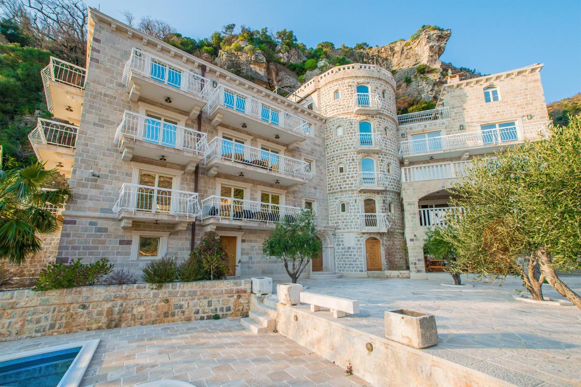 Apartments Pietra Mare Petrovac 外观 照片