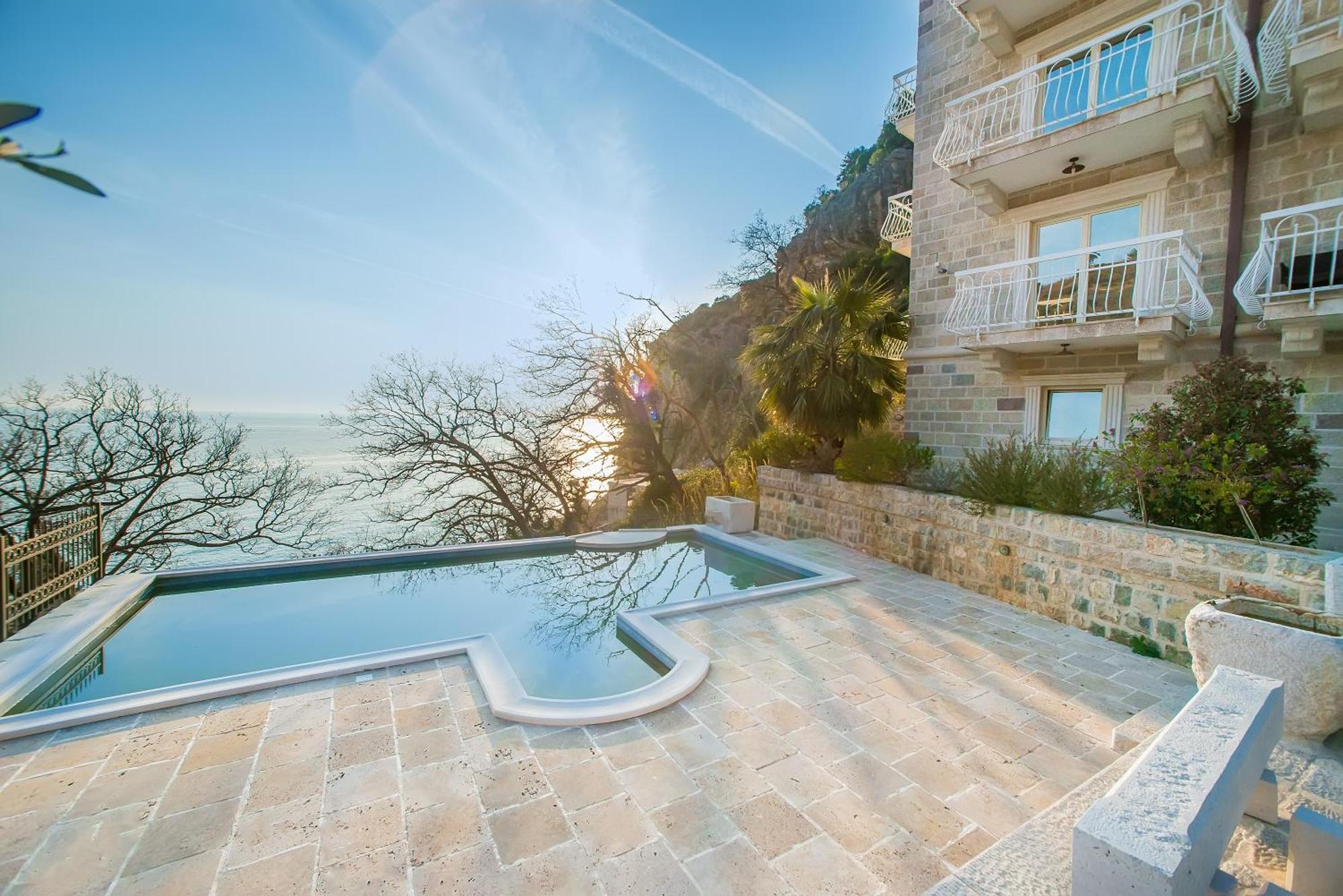 Apartments Pietra Mare Petrovac 外观 照片