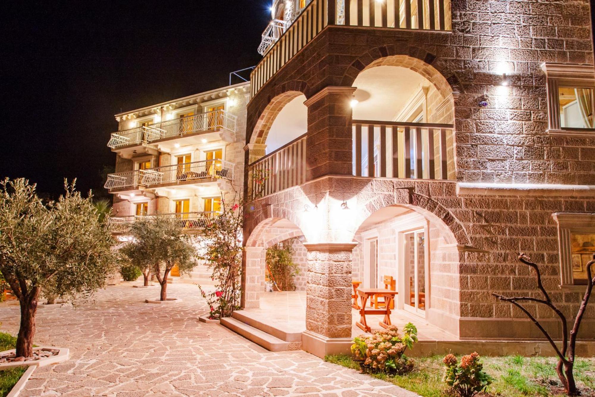 Apartments Pietra Mare Petrovac 外观 照片