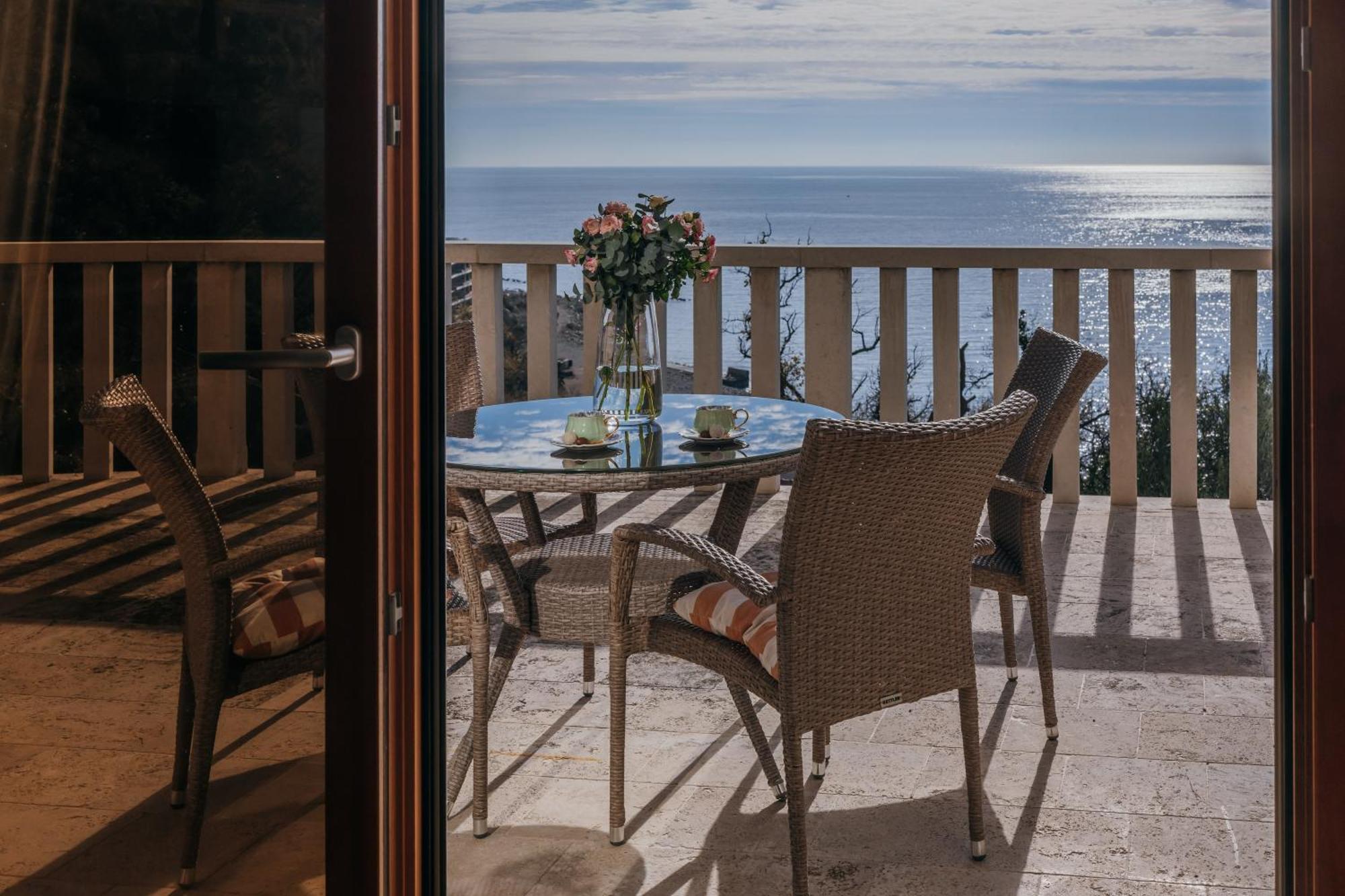 Apartments Pietra Mare Petrovac 外观 照片