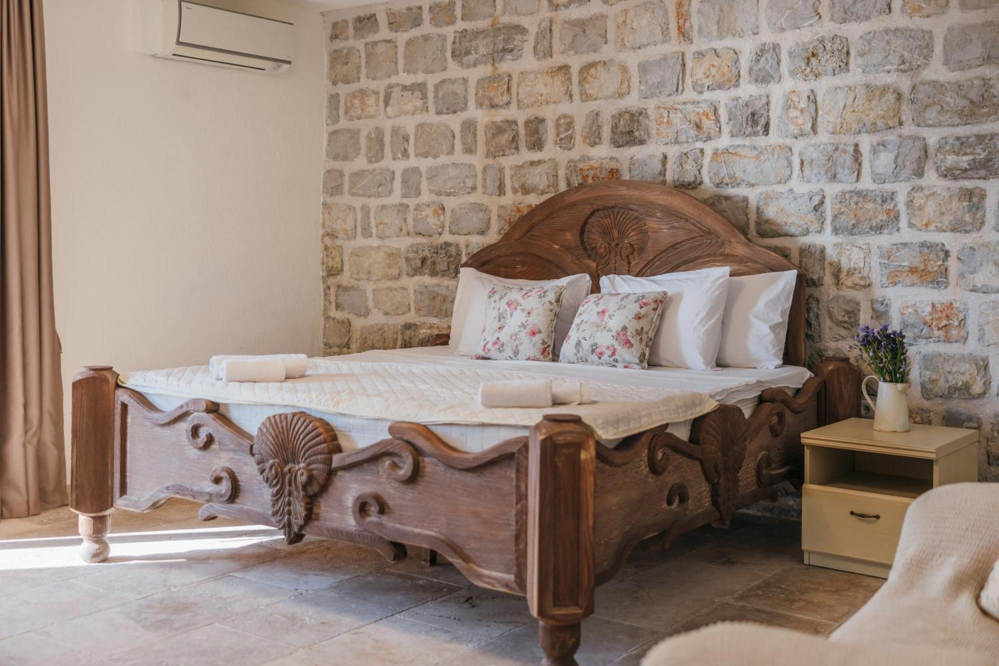 Apartments Pietra Mare Petrovac 外观 照片