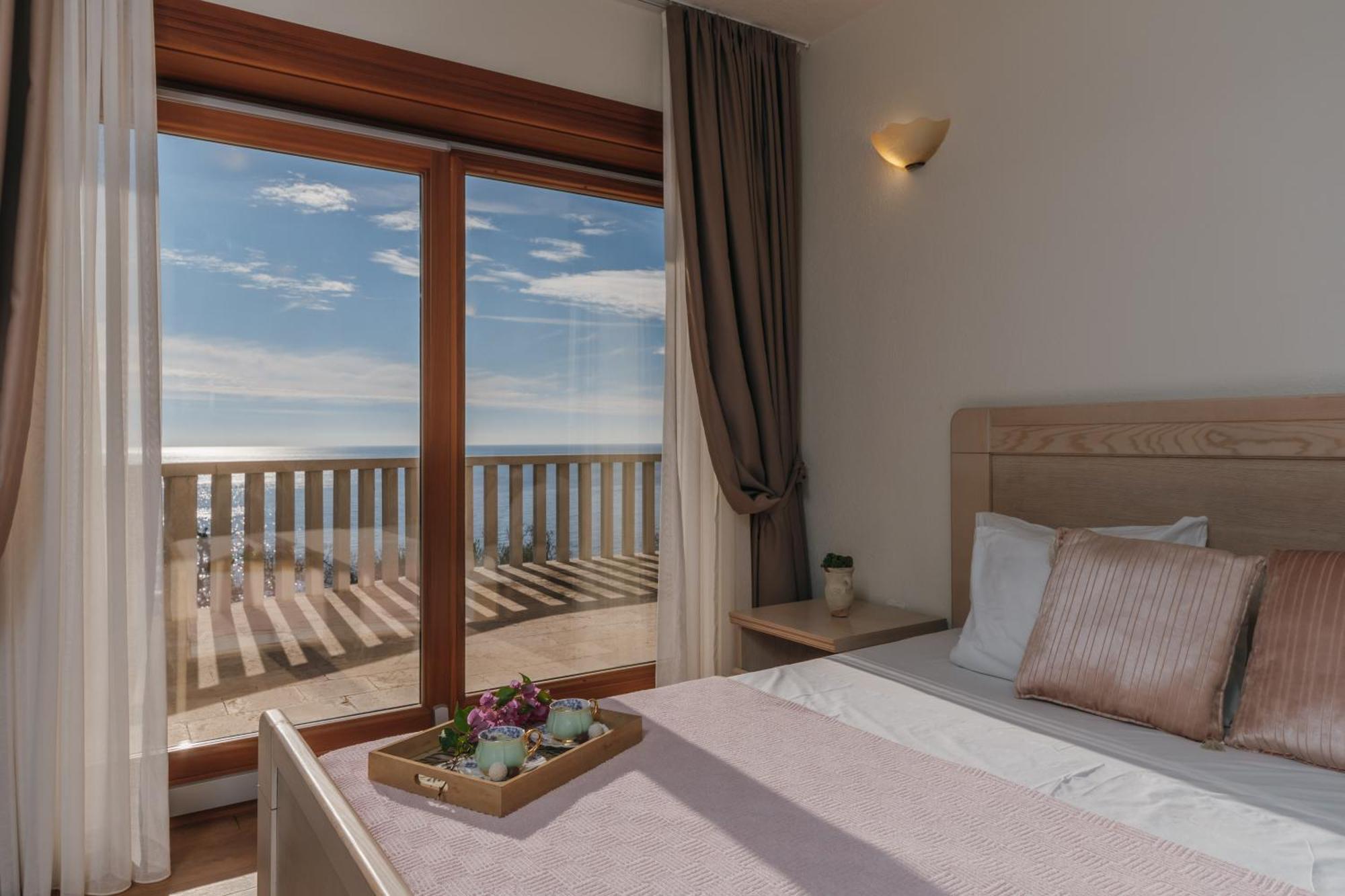 Apartments Pietra Mare Petrovac 外观 照片