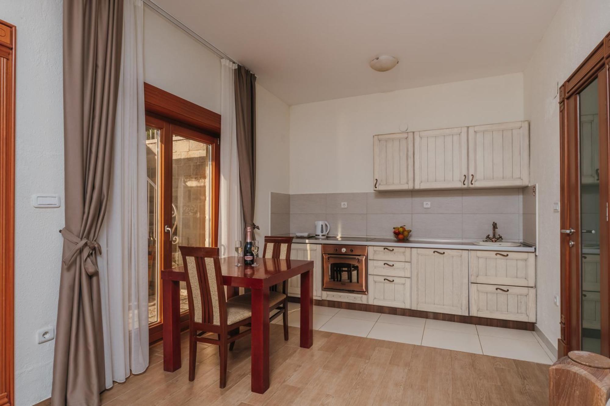 Apartments Pietra Mare Petrovac 客房 照片