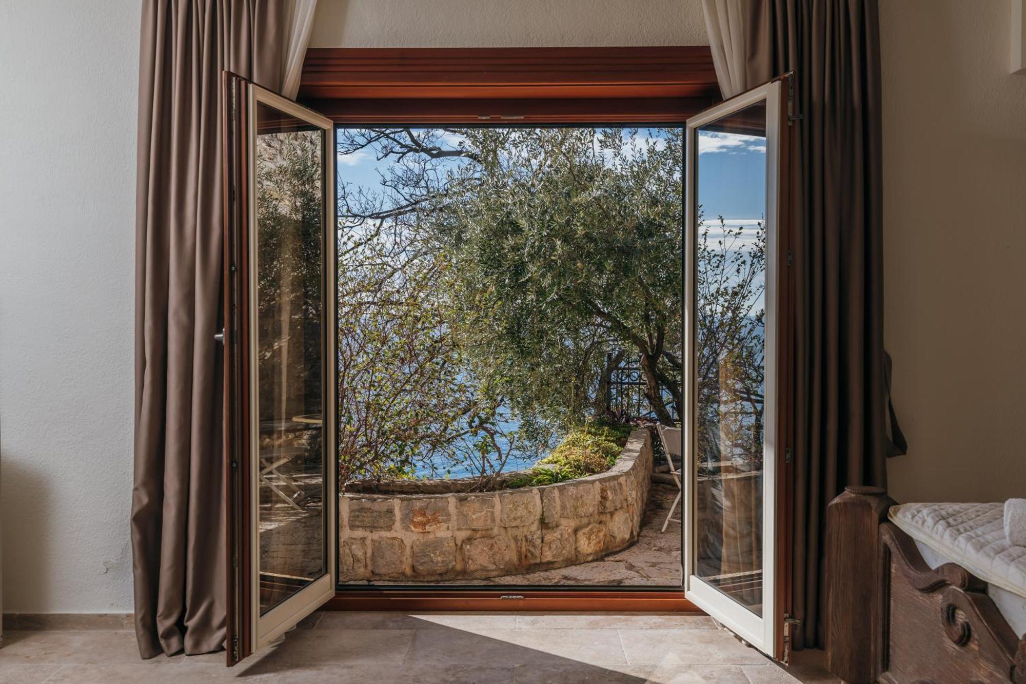 Apartments Pietra Mare Petrovac 外观 照片